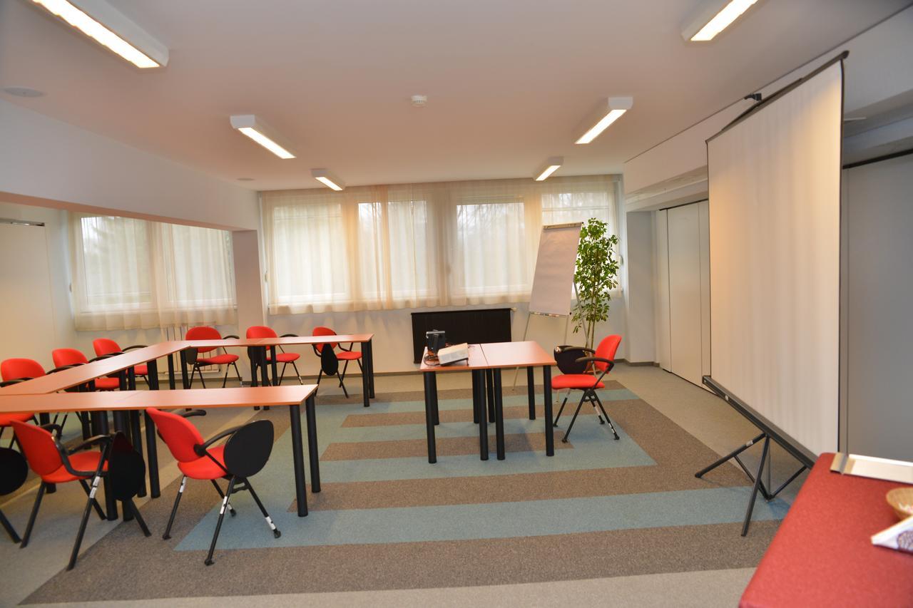 Otp Hotel Budapest Exterior photo